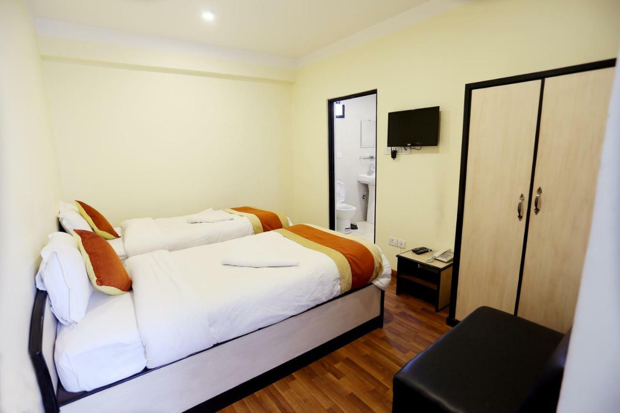 Hotel Sweet Town Kathmandu Bagian luar foto