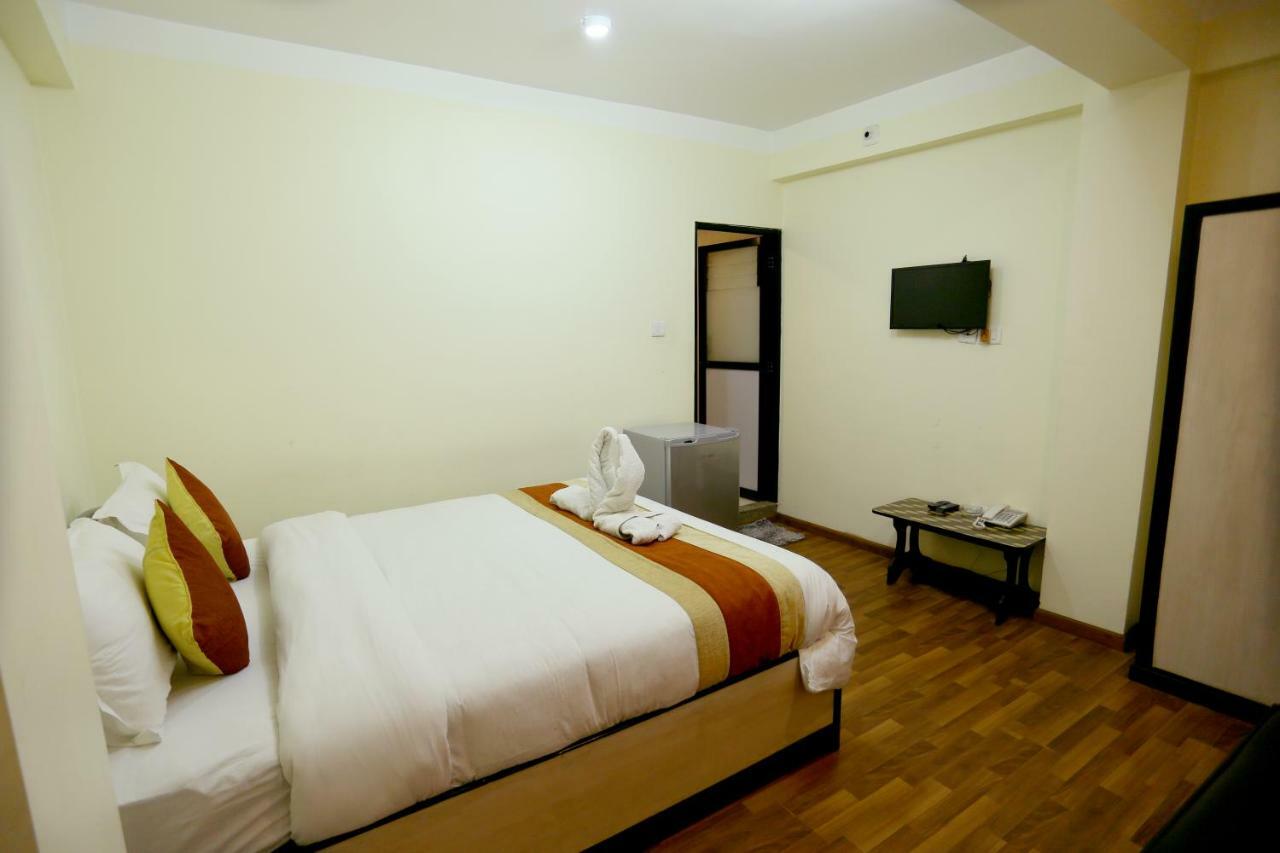 Hotel Sweet Town Kathmandu Bagian luar foto