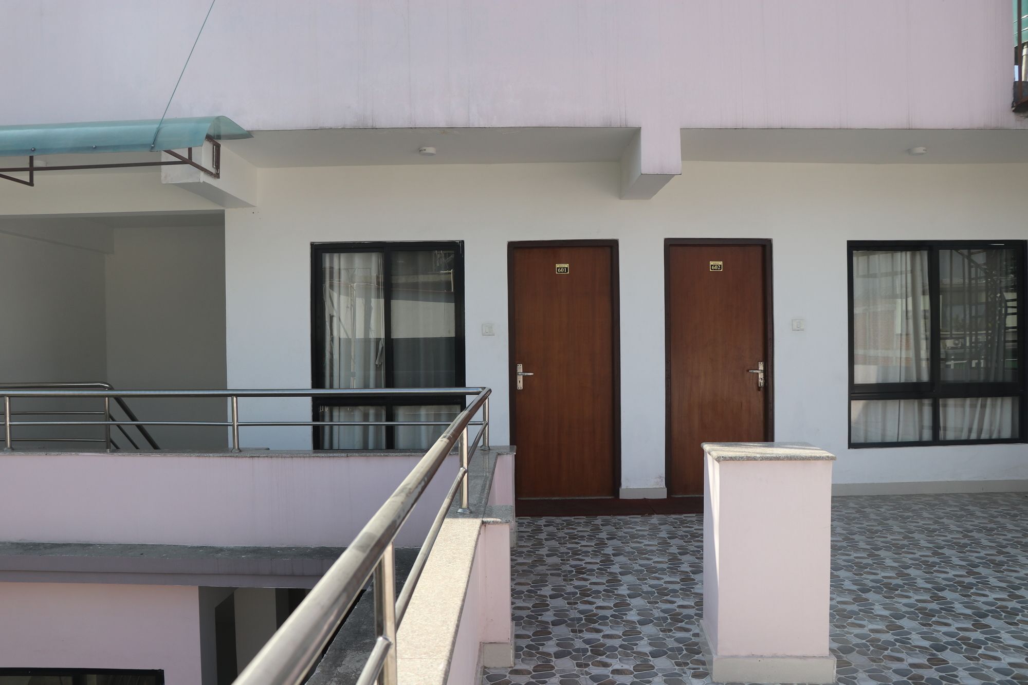 Hotel Sweet Town Kathmandu Bagian luar foto