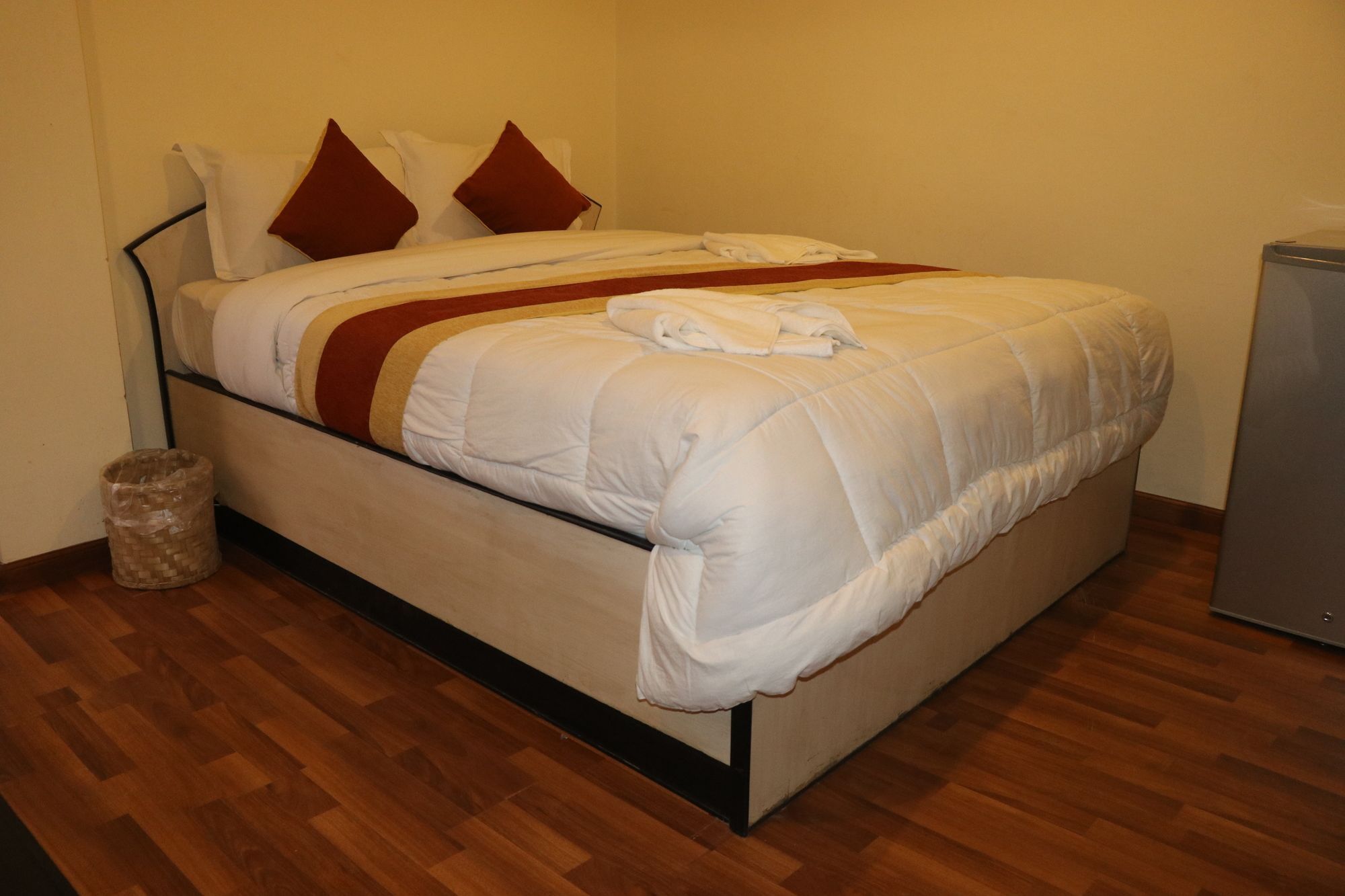 Hotel Sweet Town Kathmandu Bagian luar foto